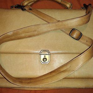 COLUMBIA GENUINE LEATHER VINTAGE BRIEFCASE /16" X 12" X 3"